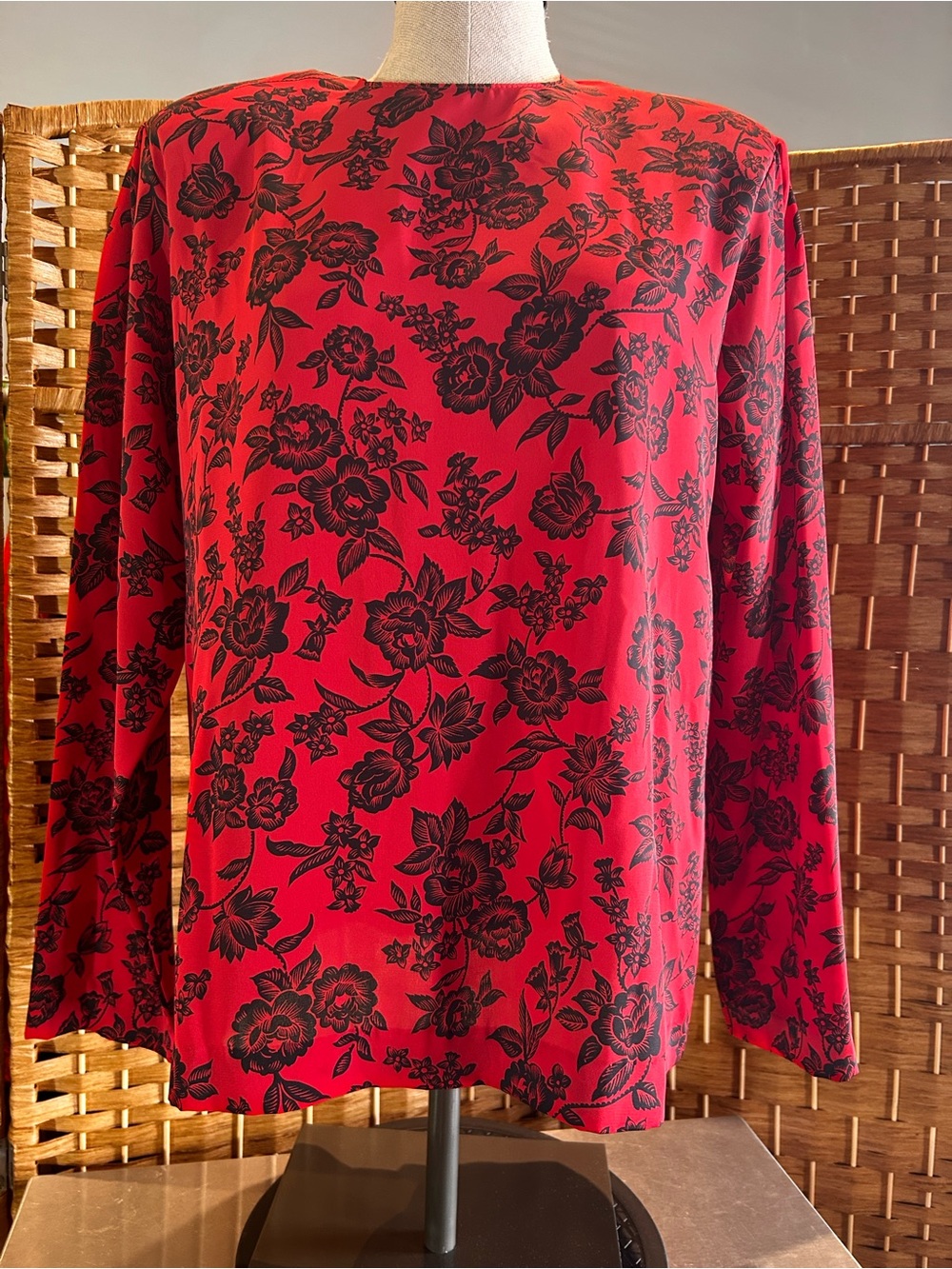 Vintage Red Black Floral Button Back Blouse USA Made Padded Shoulders Size 14